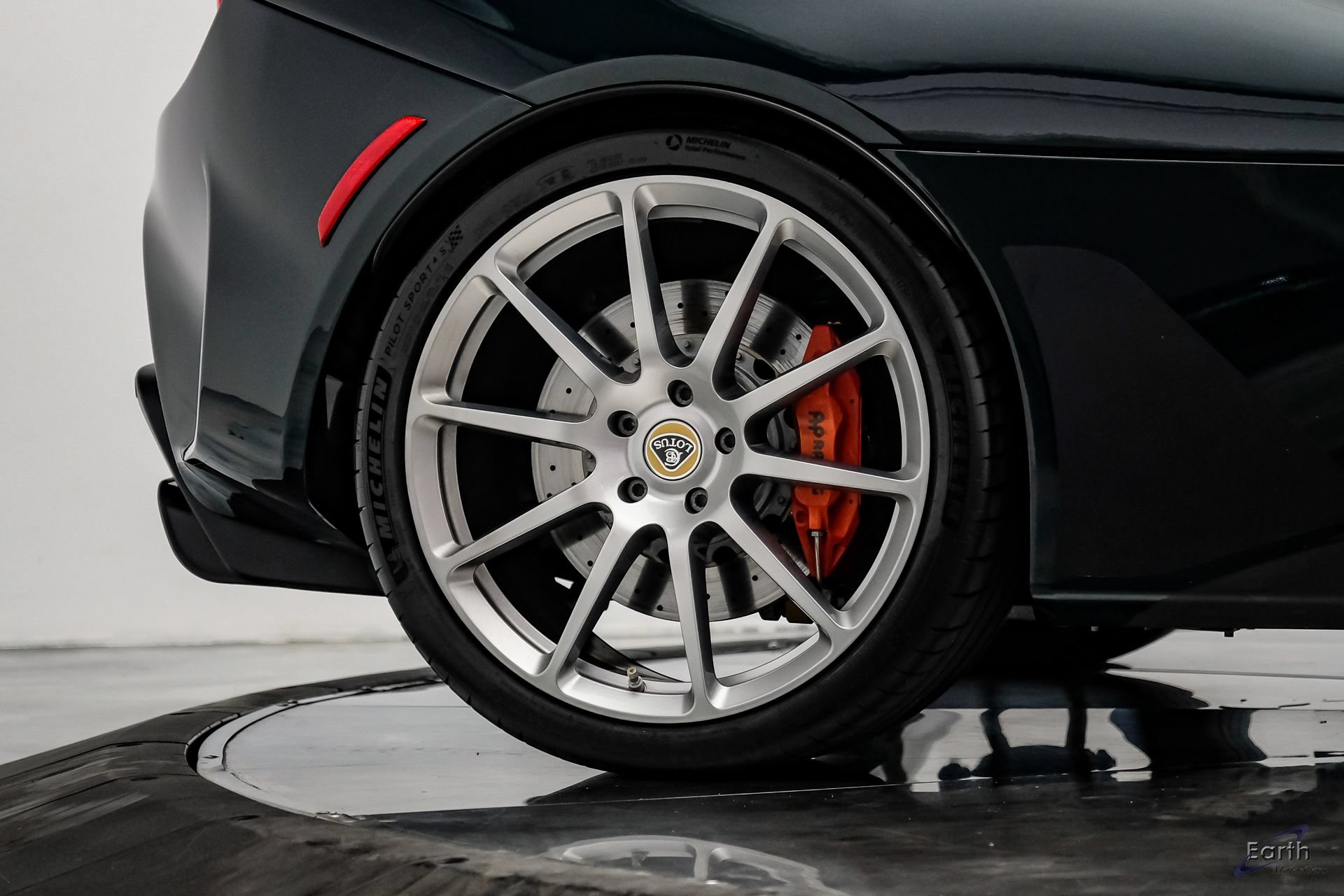 Used 2020 Lotus Evora RWD image 97