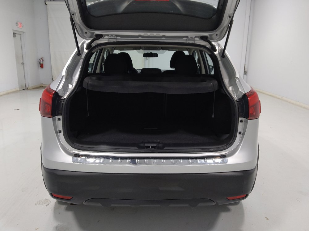 Used 2017 Nissan Rogue Sport SV w/ SV Premium Package AWD/4WD image 29