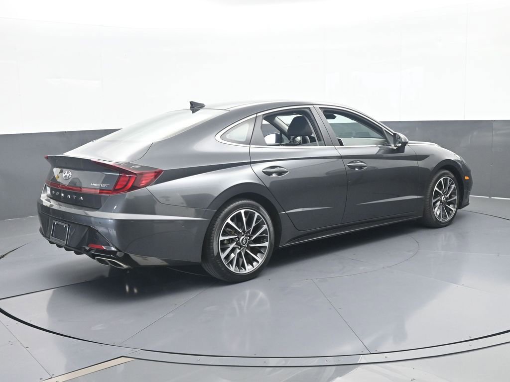 Used 2023 Hyundai Sonata Limited w/ Preferred Accessory Package FWD image 6