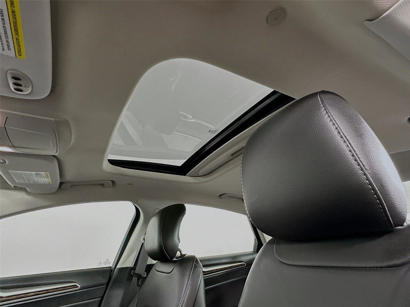 Used 2013 Ford Fusion SE FWD image 16