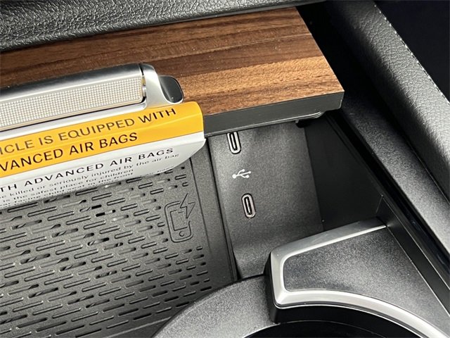 Used 2025 Mercedes-Benz GLS 450 4MATIC image 31