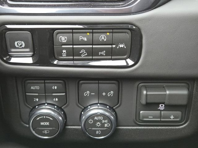 New 2026 GMC Yukon XL AT4 Ultimate w/ LPO, Illumination Package image 14