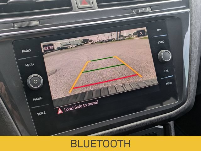 Used 2023 Volkswagen Tiguan SE R-Line FWD image 23