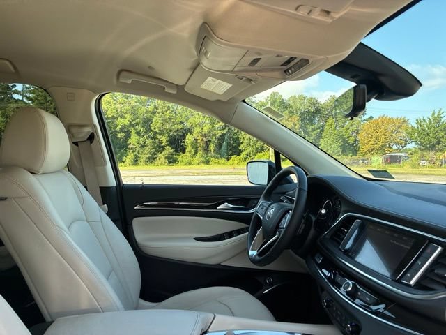 Used 2024 Buick Enclave Essence w/ Technology Package FWD image 23