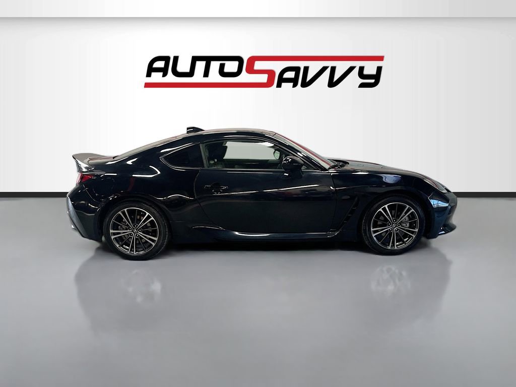 Used 2023 Toyota GR86 Premium w/ ALL Weather Mat Package (TMS) image 8