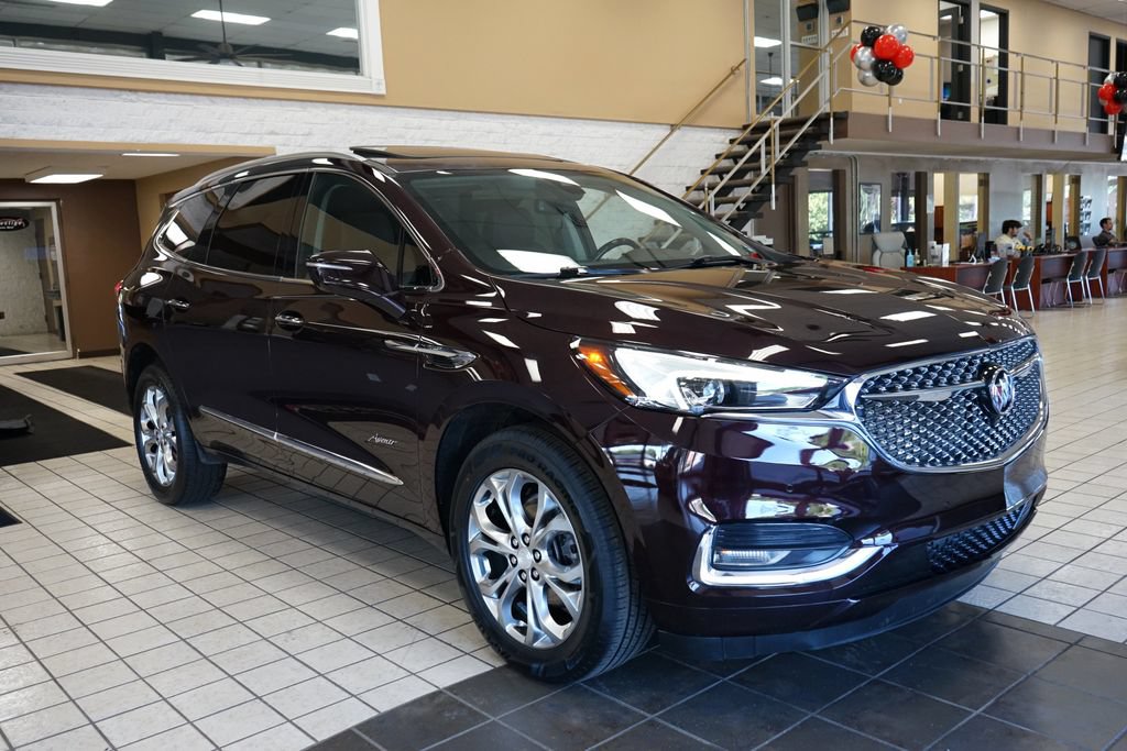Used 2021 Buick Enclave Avenir w/ Avenir Technology Package AWD/4WD image 21