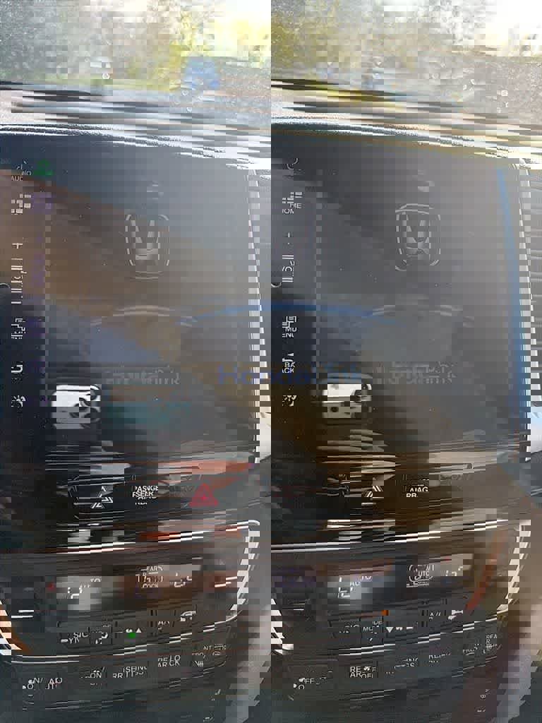 Used 2016 Honda Pilot Elite image 19