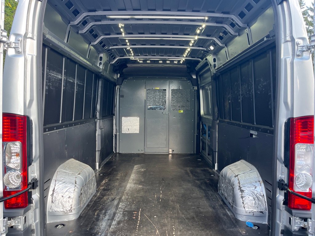 Used 2015 RAM ProMaster 2500 w/ Interior Convenience Group image 12