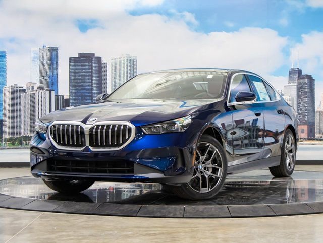 Used 2026 BMW 530i xDrive w/ Executive Package image 2