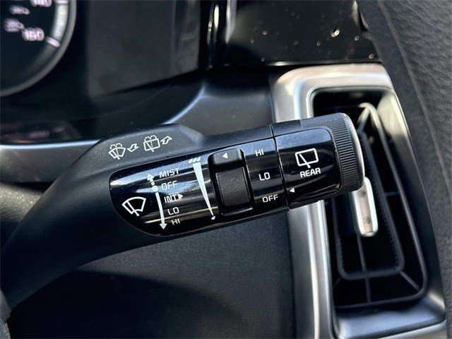 Used 2023 Kia Sorento LX image 25