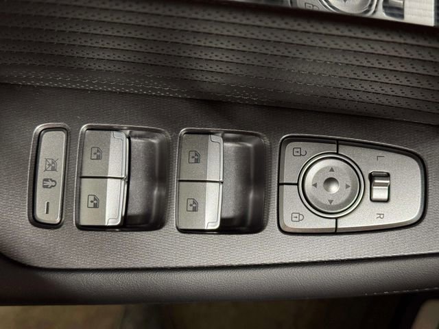 Used 2024 Hyundai Palisade Calligraphy image 21