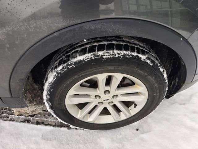 Used 2015 Ford Explorer XLT w/ Equipment Group 202A image 17