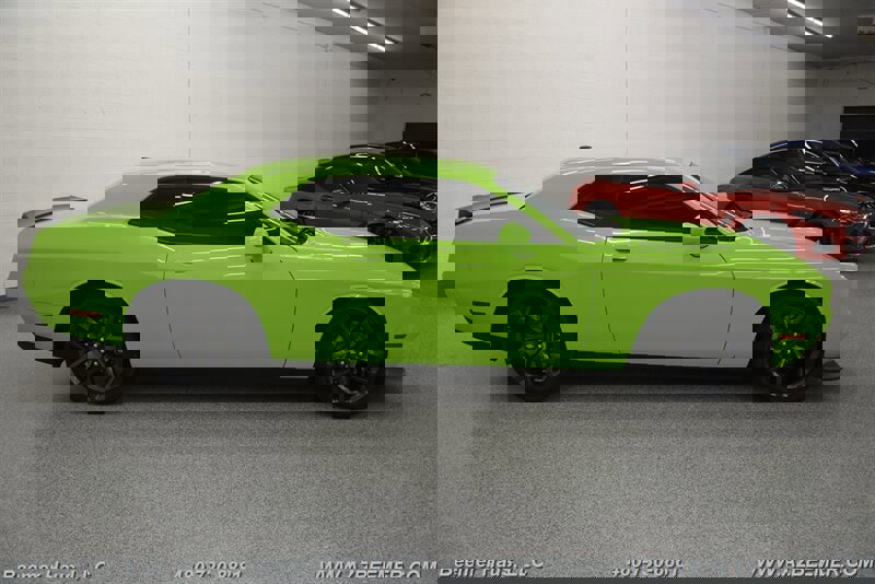 Used 2023 Dodge Challenger R/T w/ Blacktop Package image 8