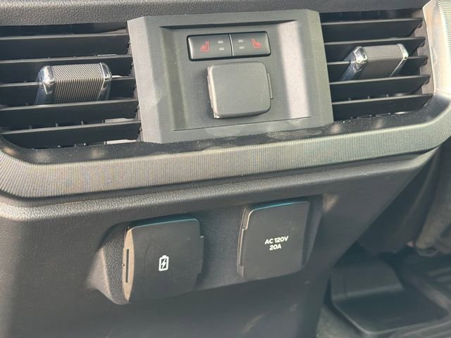 Used 2024 Ford F150 Platinum image 18