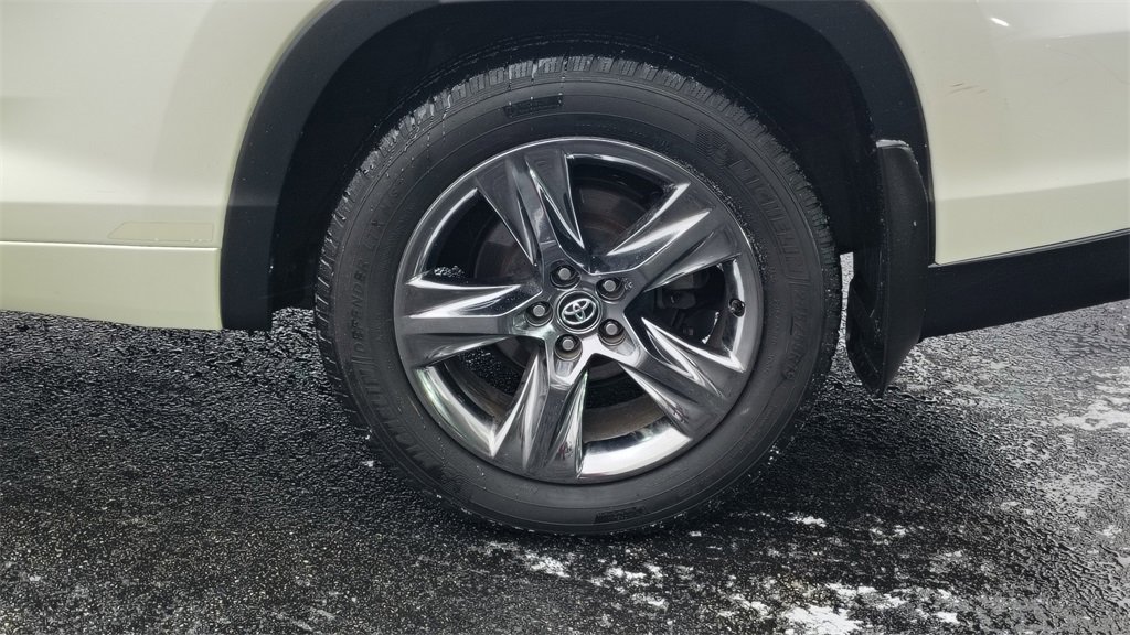 Used 2018 Toyota Highlander Limited Platinum image 33