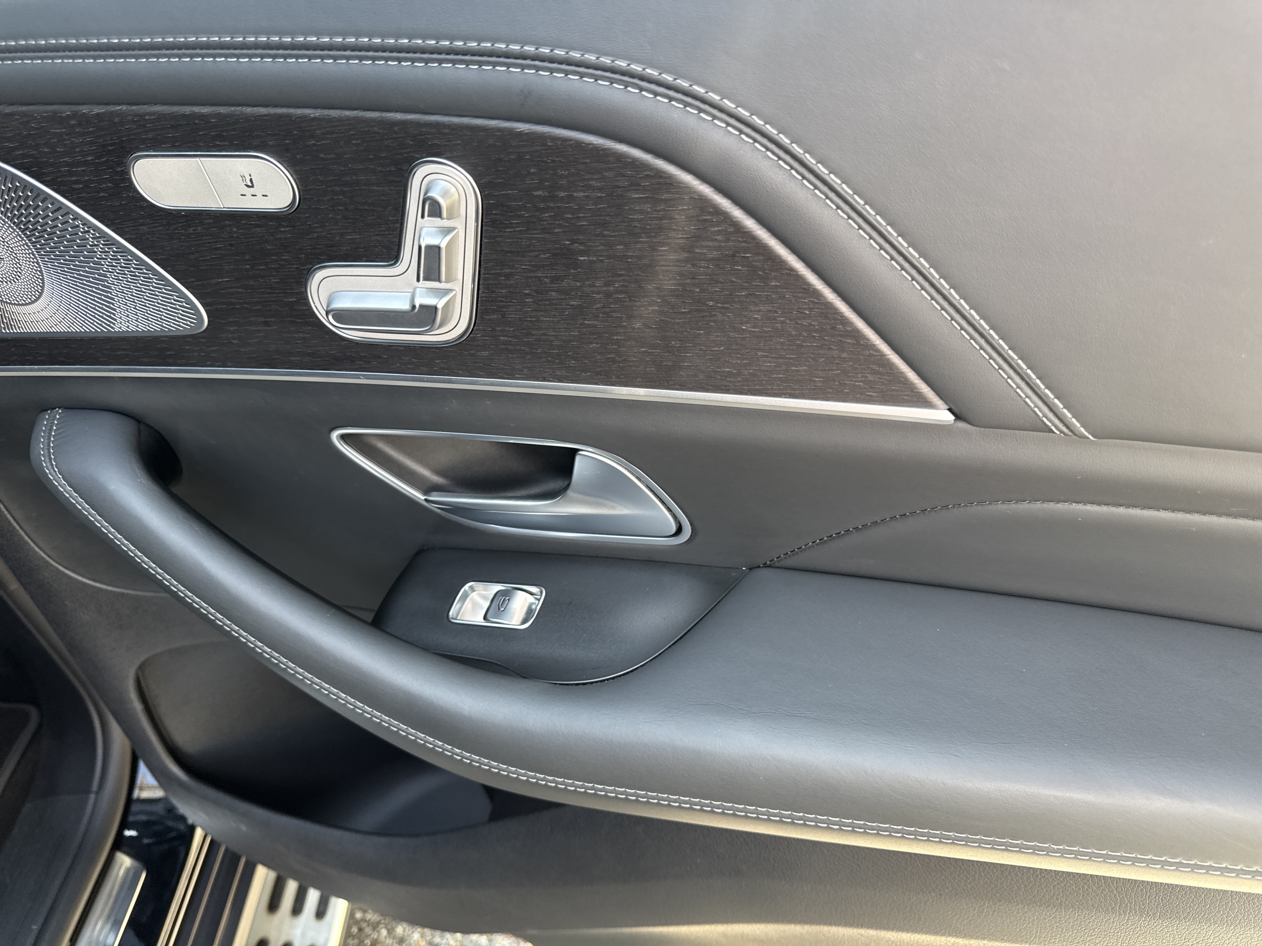 Certified 2021 Mercedes-Benz GLS 63 AMG 4MATIC image 15
