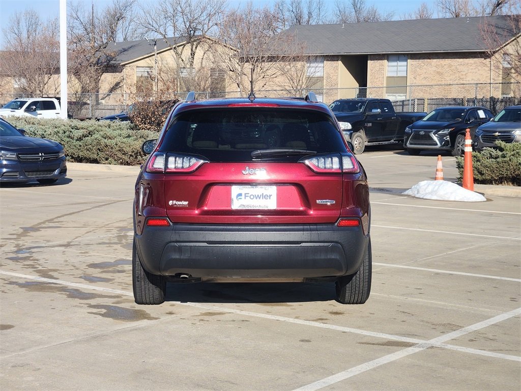 Used 2019 Jeep Cherokee Latitude w/ Popular Appearance Group image 6