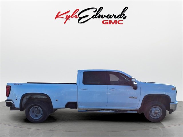 Used 2021 Chevrolet Silverado 3500 LT w/ Texas Edition image 8