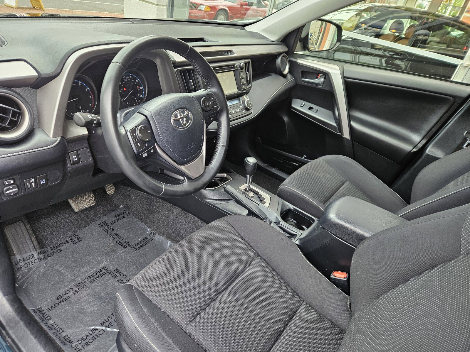 Used 2017 Toyota RAV4 XLE w/ Plus Extra Value Package image 33