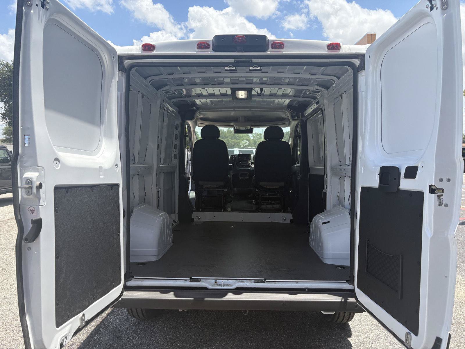 New 2026 RAM ProMaster 1500 w/ Convenience Group FWD image 12