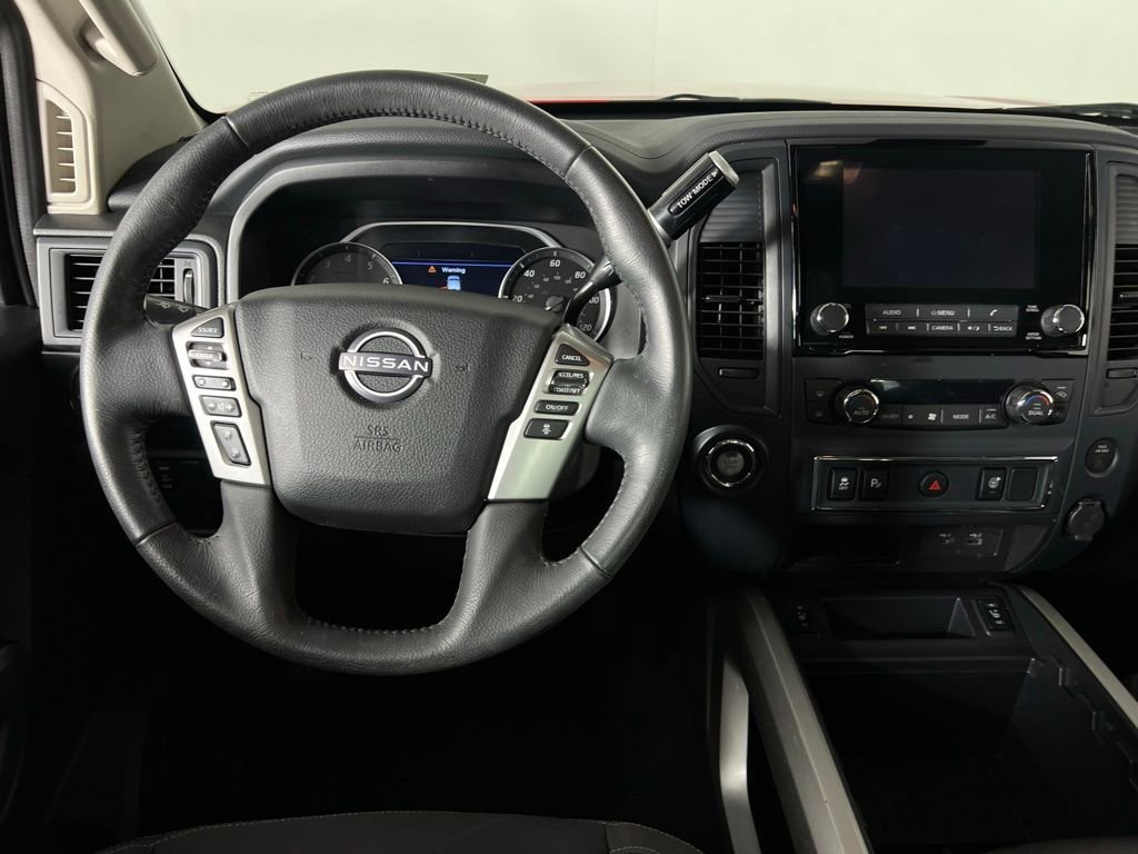 Used 2024 Nissan Titan SV w/ SV Convenience Package image 14