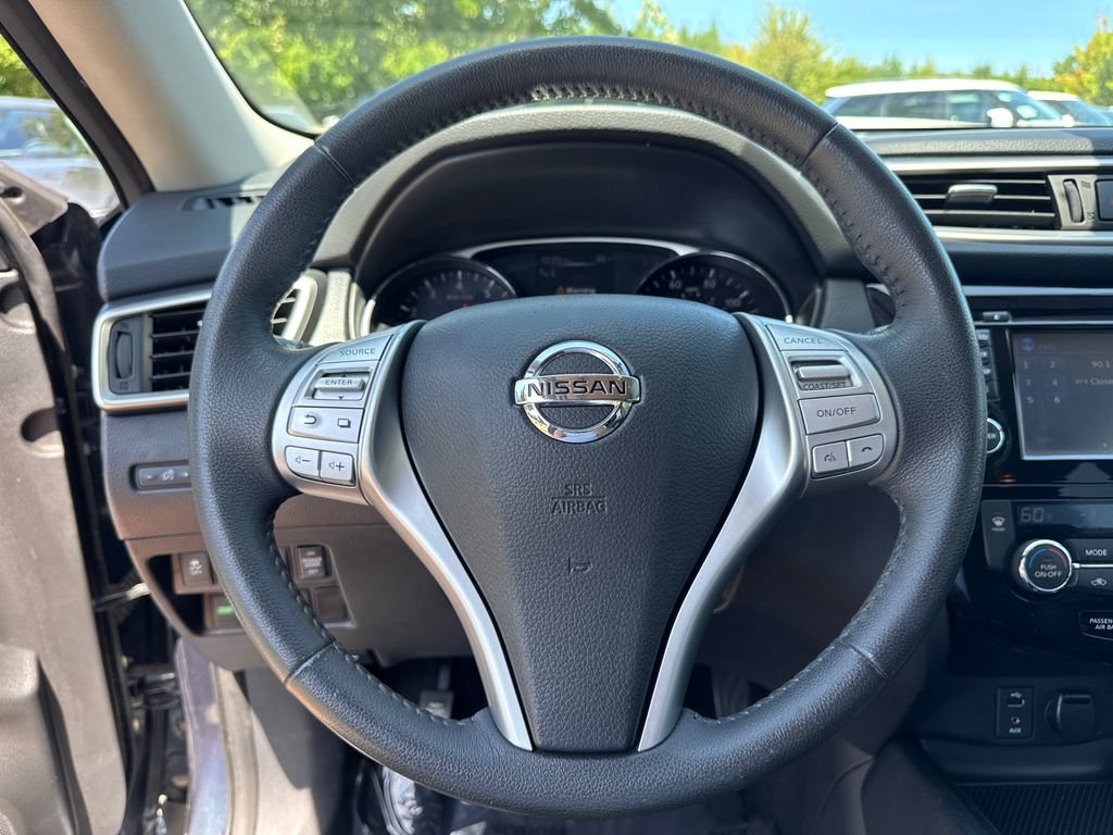 Used 2016 Nissan Rogue SL w/ SL Premium Package FWD image 26