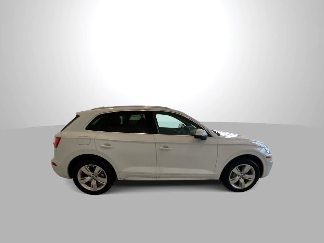 Used 2019 Audi Q5 2.0T Premium w/ Convenience Package AWD/4WD image 9