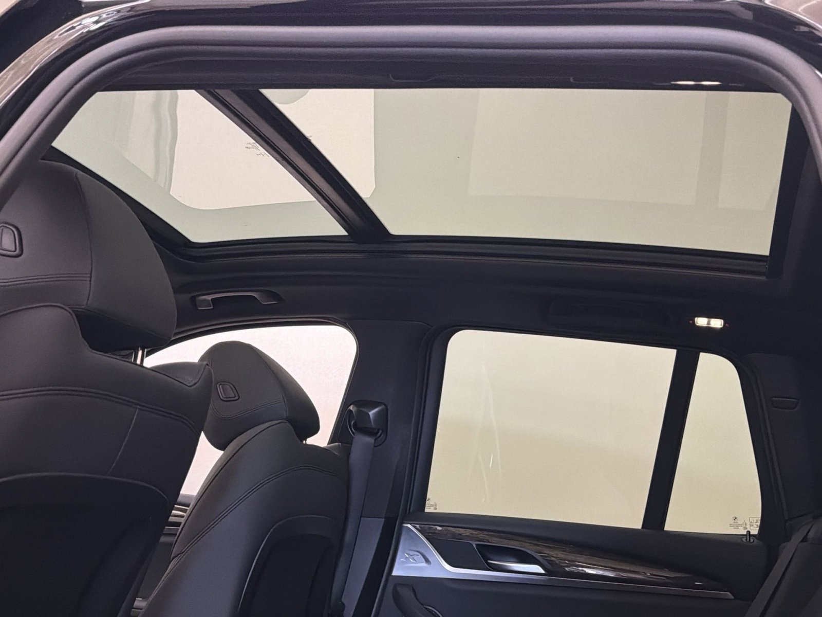 Used 2019 BMW X3 xDrive30i w/ Premium Package AWD/4WD image 25