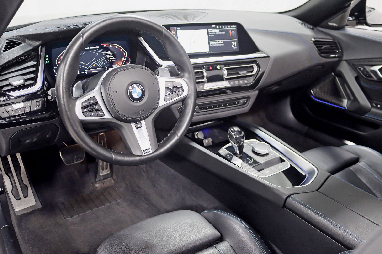 Used 2021 BMW Z4 M40i w/ Executive Package RWD image 15