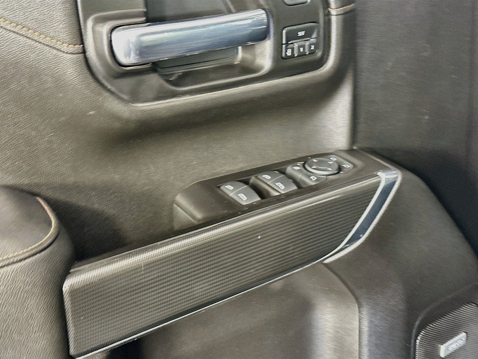 Used 2021 GMC Sierra 1500 AT4 w/ AT4 Preferred Package AWD/4WD image 18