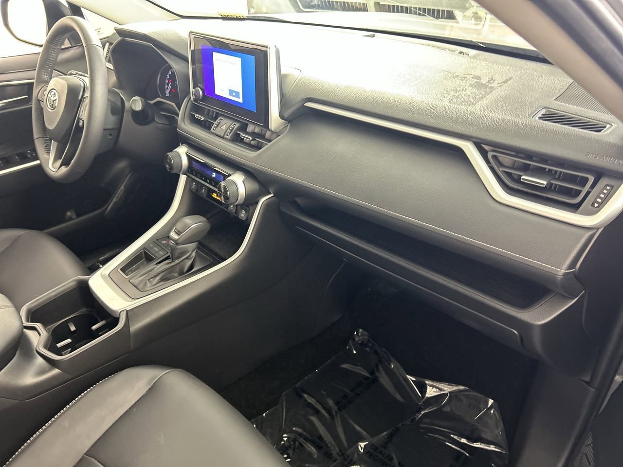 Used 2025 Toyota RAV4 XLE Premium w/ Weather Package FWD image 28