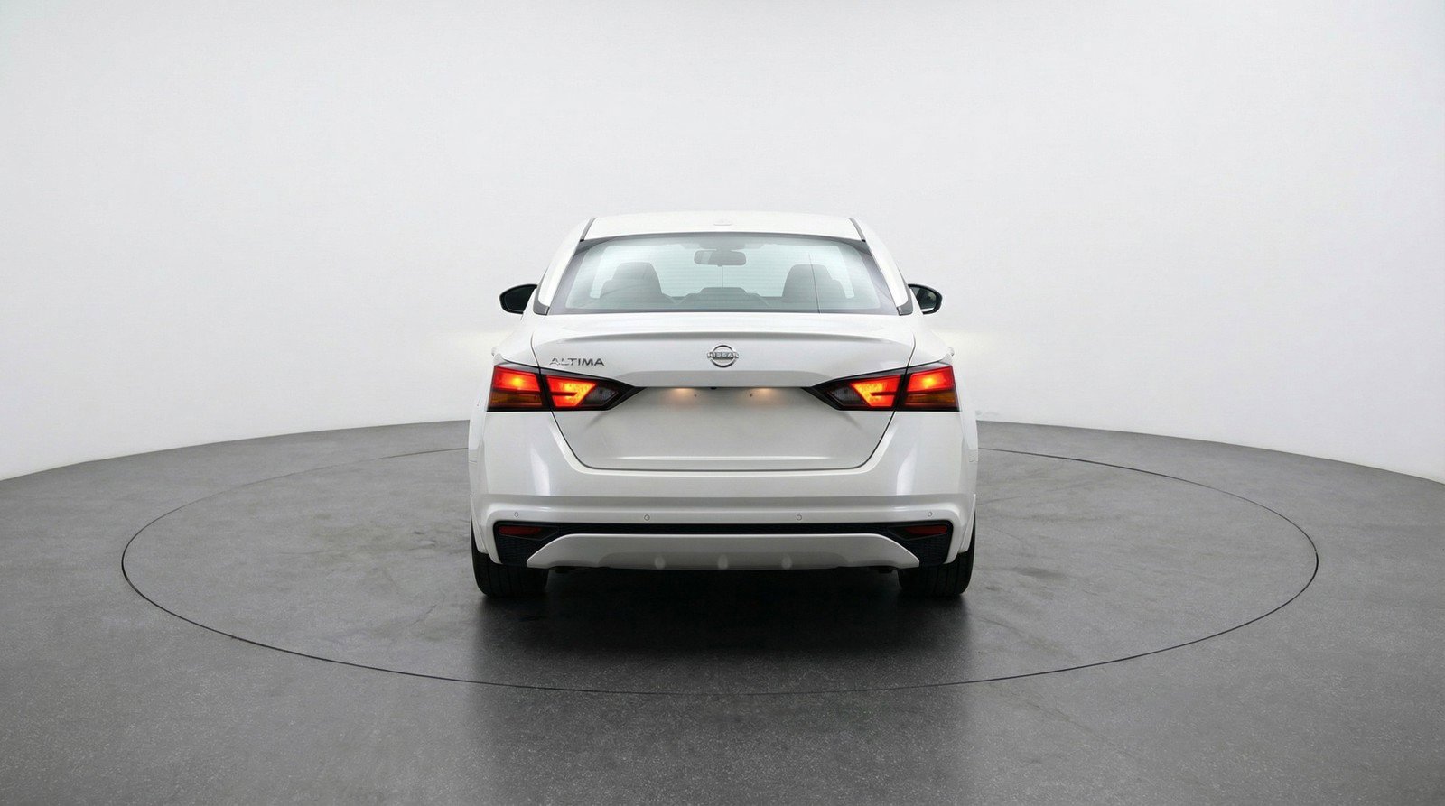 Used 2025 Nissan Altima 2.5 SV image 7