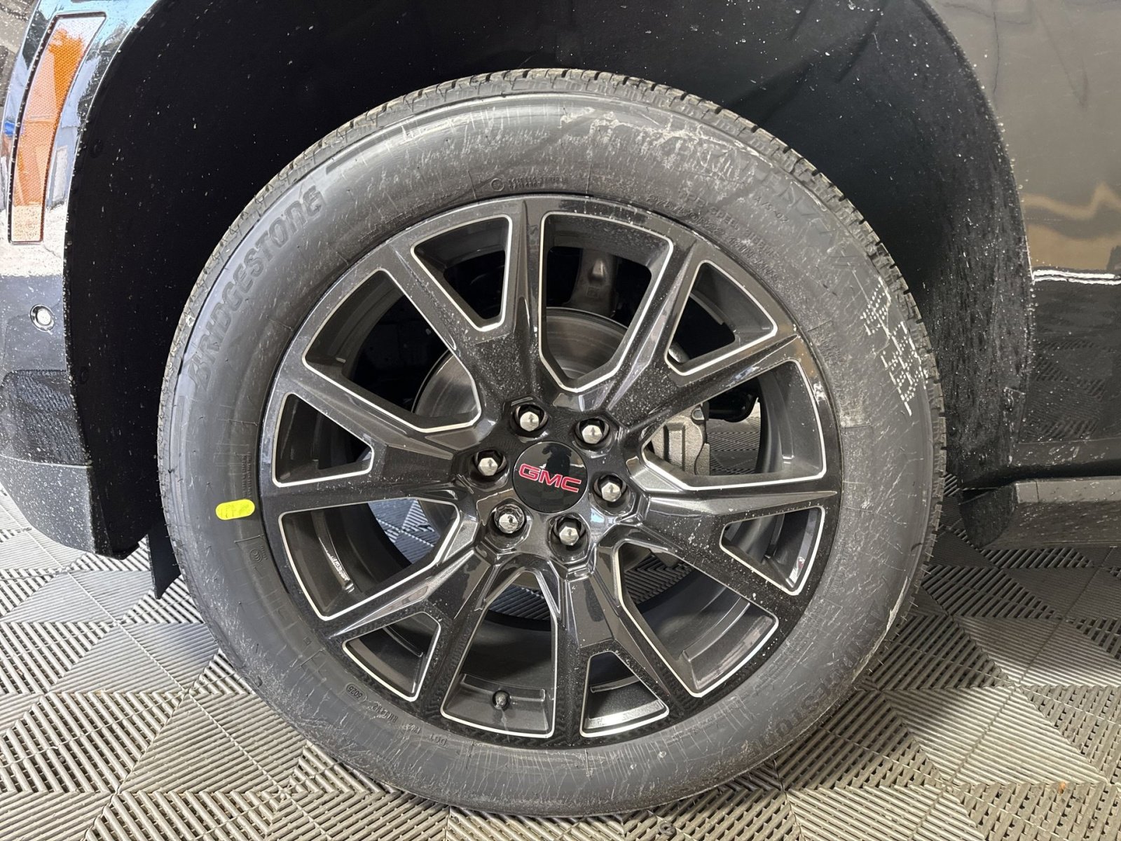 New 2026 GMC Yukon Denali image 12