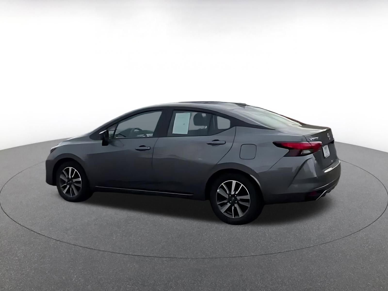 Used 2025 Nissan Versa SV FWD image 9