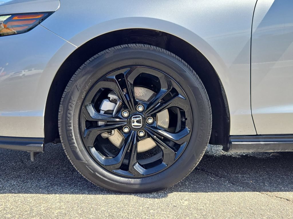 Used 2025 Honda Accord SE image 27