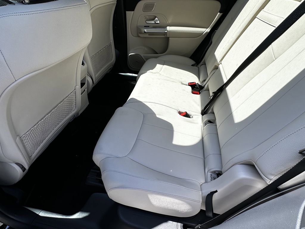 Certified 2025 Mercedes-Benz GLB 250 4MATIC image 23