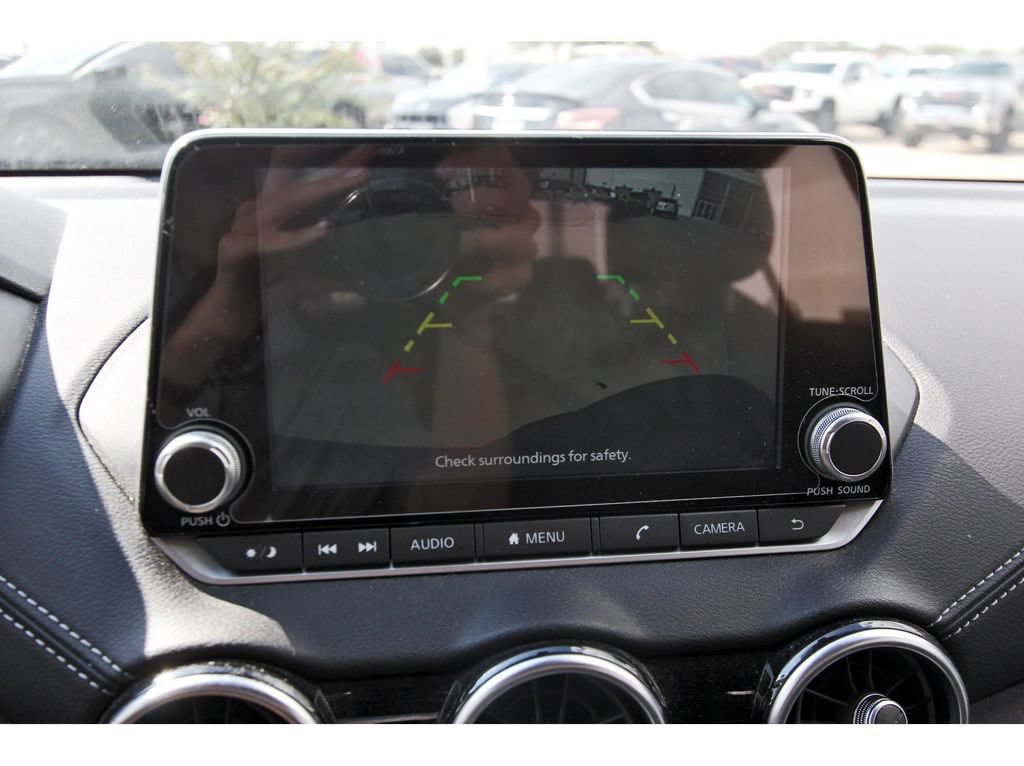 Used 2025 Nissan Sentra SV FWD image 11