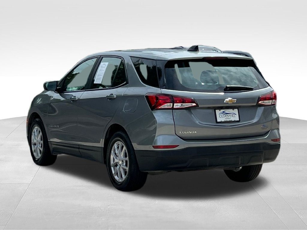 Used 2023 Chevrolet Equinox LS FWD image 12