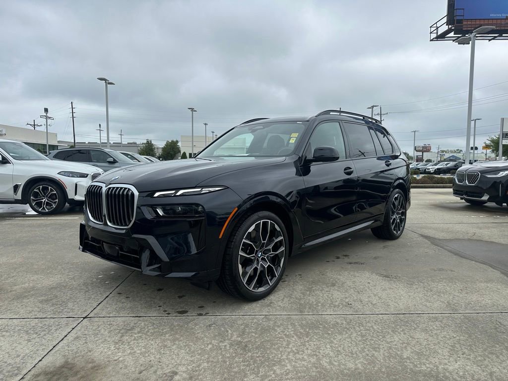Certified 2026 BMW X7 xDrive40i w/ M Sport Package image 1