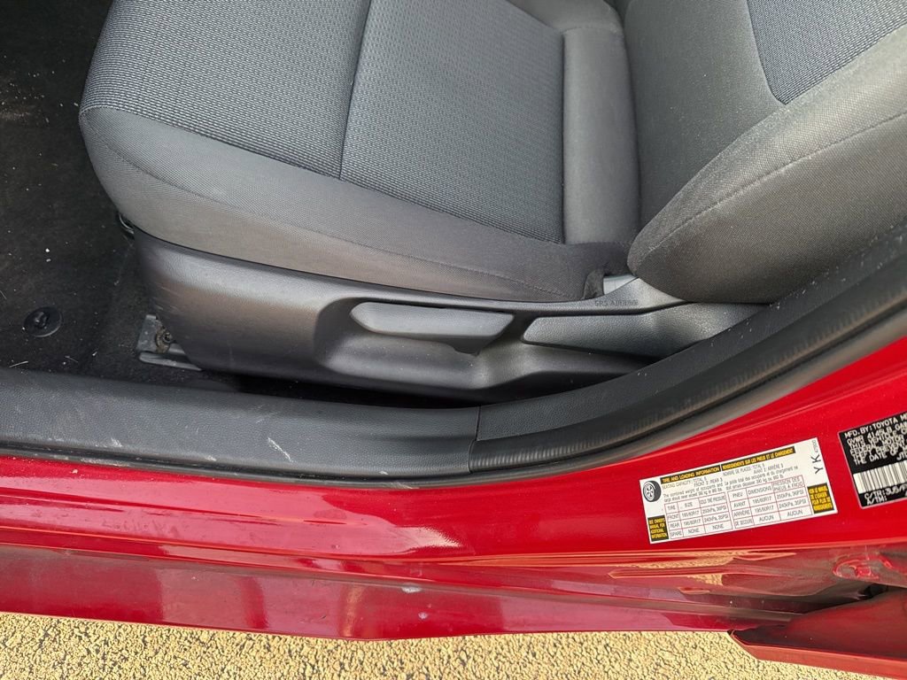 Used 2024 Toyota Prius LE image 9