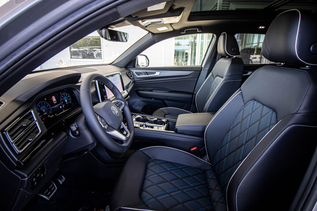 New 2026 Volkswagen Atlas Cross Sport SEL Premium R-Line AWD/4WD image 28