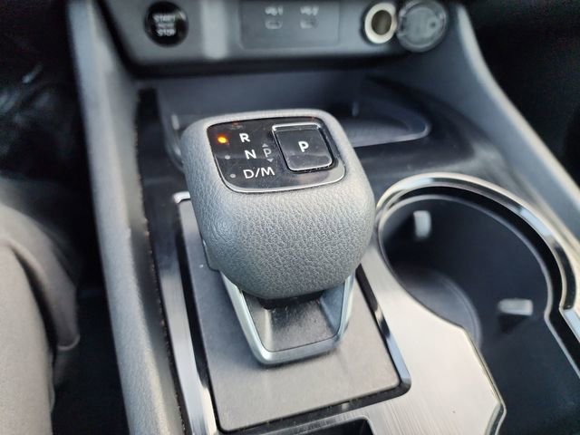 Used 2024 Nissan Rogue S image 25