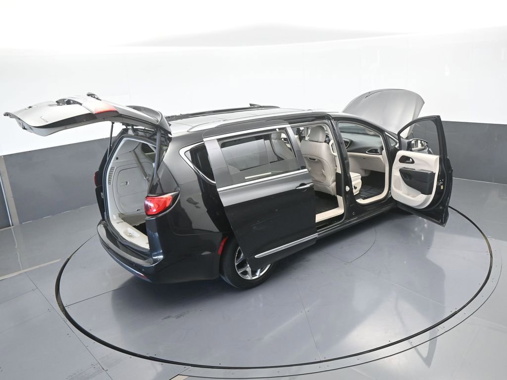 Used 2019 Chrysler Pacifica Limited image 72