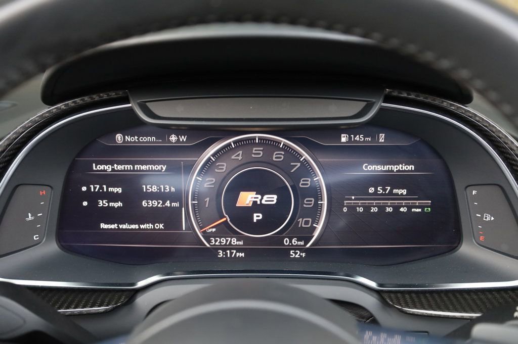 Used 2020 Audi R8 V10 w/ Carbon Exterior Package image 36