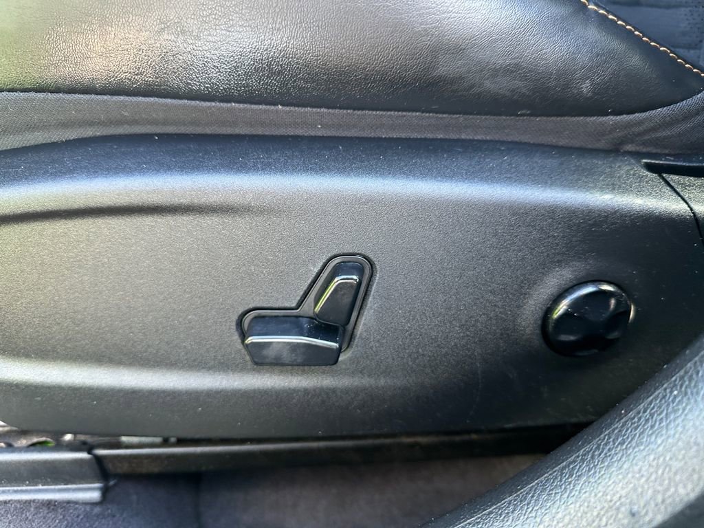 Used 2017 Dodge Charger R/T image 16