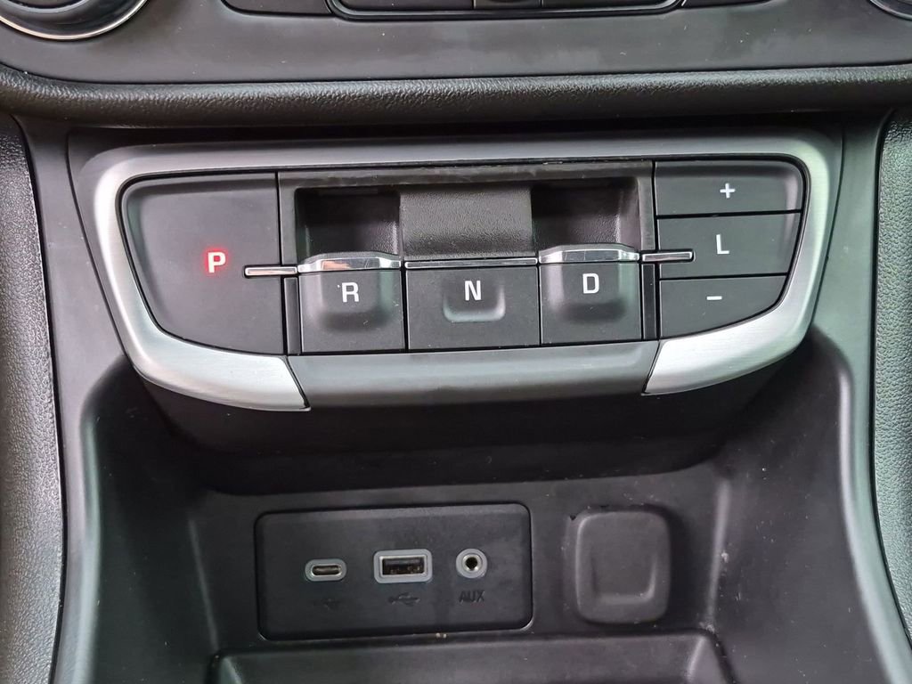 Certified 2023 GMC Terrain SLE w/ Driver Convenience Package FWD image 8