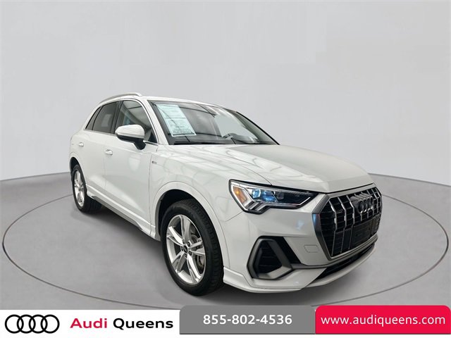 Certified 2023 Audi Q3 2.0T Premium w/ Convenience Package image 5