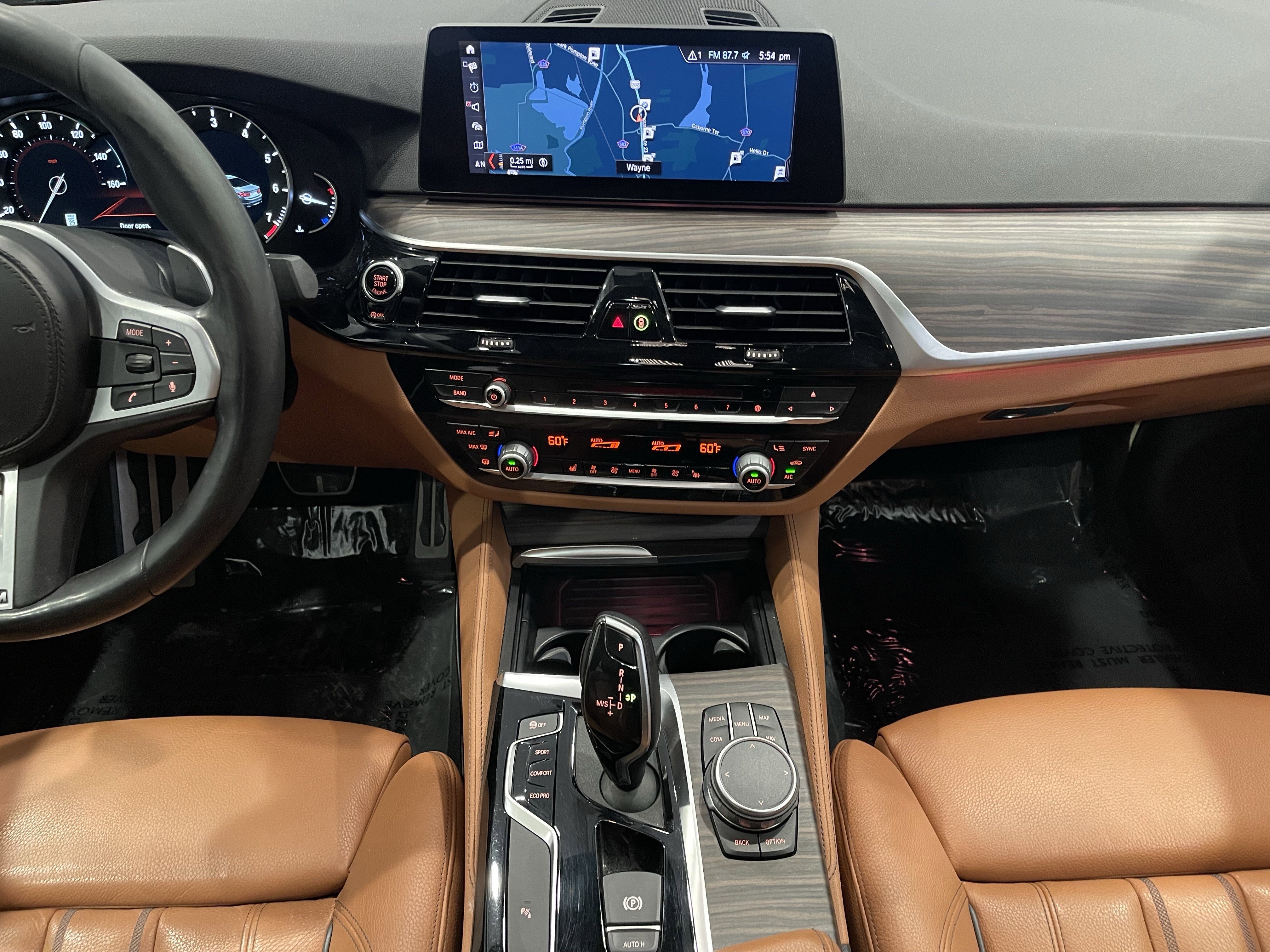 Used 2019 BMW 530i xDrive w/ M Sport Package AWD/4WD image 17