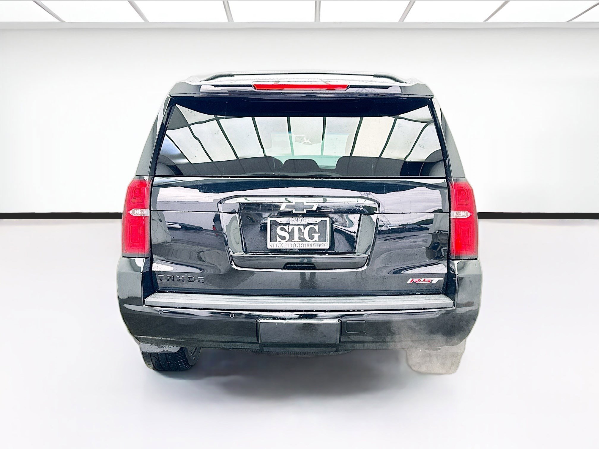 Used 2019 Chevrolet Tahoe Premier w/ RST 6.2L Performance Edition AWD/4WD image 5