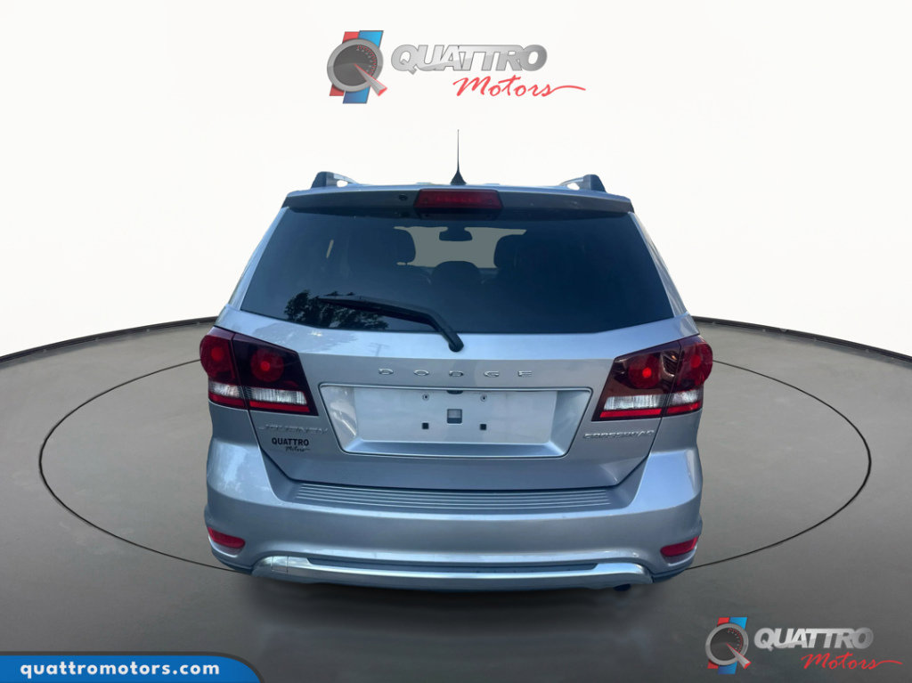 Used 2019 Dodge Journey Crossroad image 4